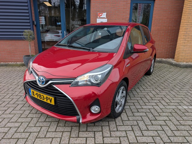 TOYOTA YARIS 1.5 HYBRID ASPIRAT.AUTOMAAT, Airco, laneassist,stoelverwarming , Autobedrijf Kerkemeijer, Delden