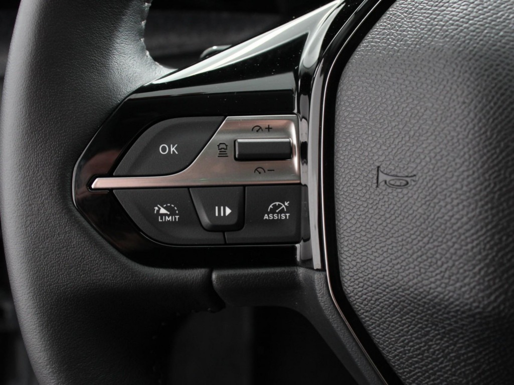 PEUGEOT, 408