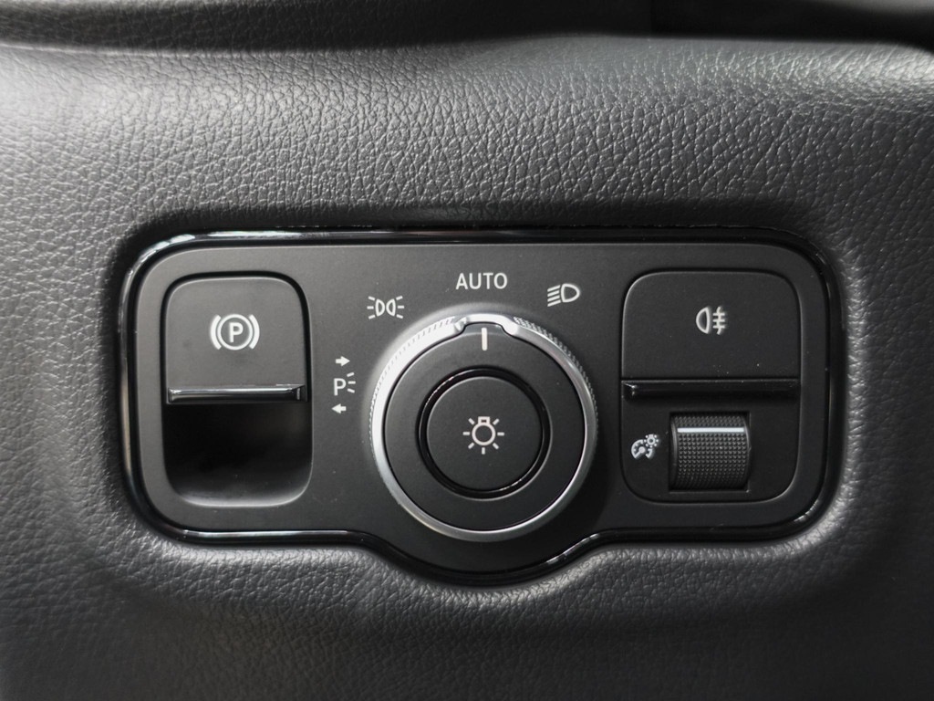 MERCEDES-BENZ, VITO