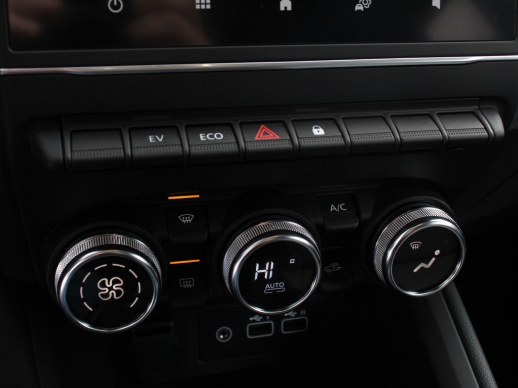 MITSUBISHI, COLT