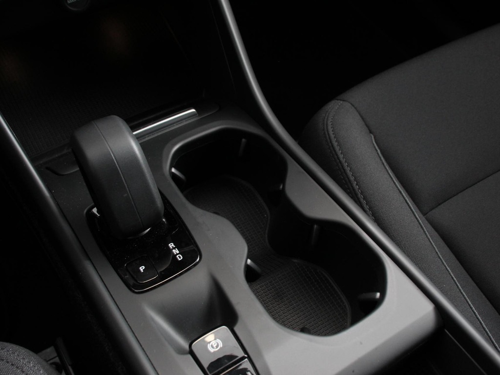 VOLVO, XC40