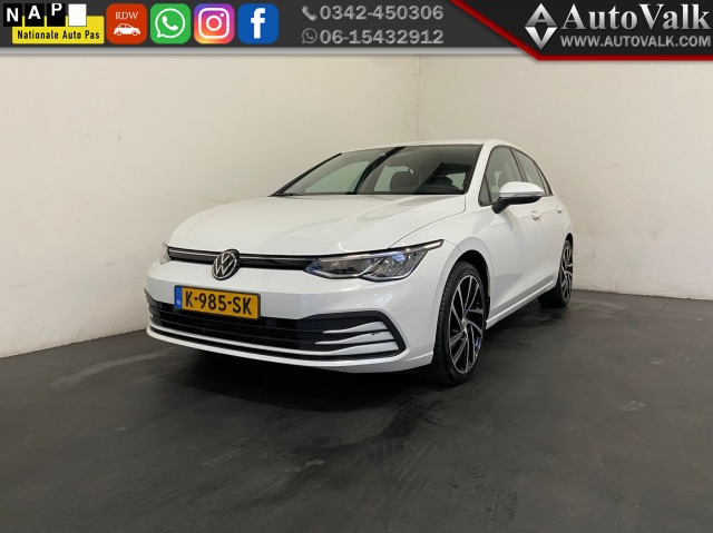 VOLKSWAGEN GOLF - 1.0 eTSI Life. Trekhaak!