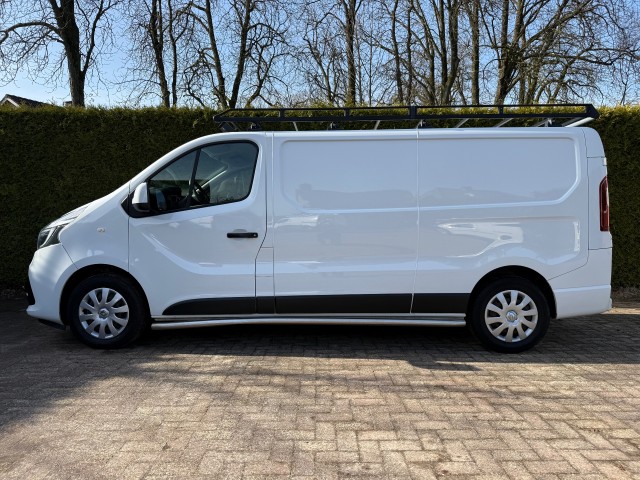 RENAULT TRAFIC L2H1 2.0 dCi 120PK Navi  Airco Trekhaak, VDW Cars, Enschede