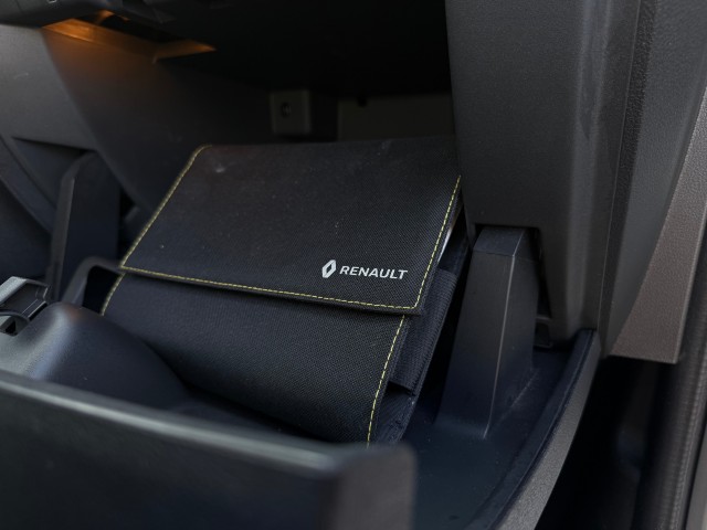 RENAULT TRAFIC L2H1 2.0 dCi 120PK Navi  Airco Trekhaak, VDW Cars, Enschede