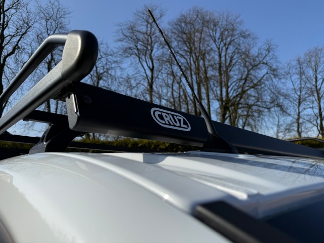 RENAULT TRAFIC L2H1 2.0 dCi 120PK Navi  Airco Trekhaak, VDW Cars, Enschede