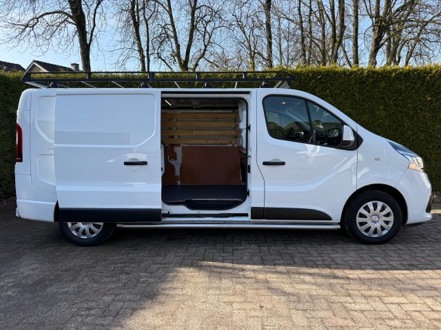 RENAULT TRAFIC L2H1 2.0 dCi 120PK Navi  Airco Trekhaak, VDW Cars, Enschede