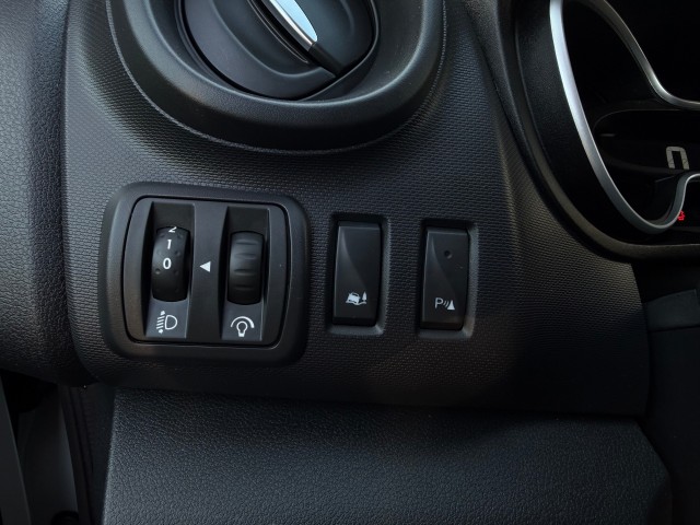 RENAULT TRAFIC L2H1 2.0 dCi 120PK Navi  Airco Trekhaak, VDW Cars, Enschede