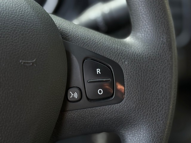 RENAULT TRAFIC L2H1 2.0 dCi 120PK Navi  Airco Trekhaak, VDW Cars, Enschede