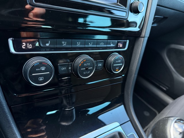 VOLKSWAGEN GOLF 1.2 TSI CUP Edition / Clima / Stoelverwarming, VDW Cars, Enschede