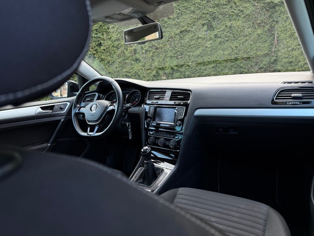 VOLKSWAGEN GOLF 1.2 TSI CUP Edition / Clima / Stoelverwarming, VDW Cars, Enschede