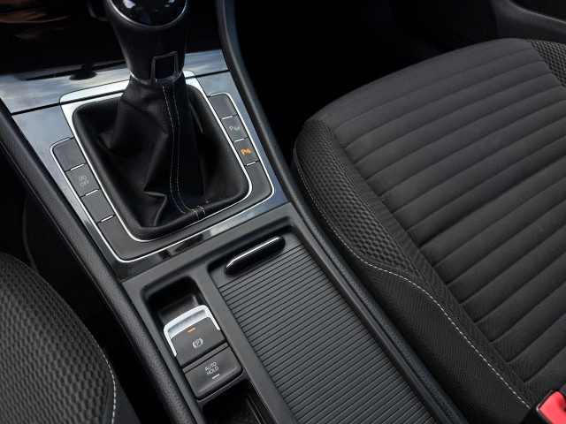 VOLKSWAGEN GOLF 1.2 TSI CUP Edition / Clima / Stoelverwarming, VDW Cars, Enschede