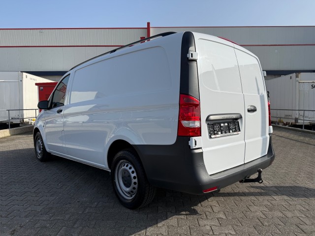 MERCEDES-BENZ VITO 116 CDI L2H1 Airco / Afneembare trekhaak (2500KG), Cruise, Navi, Parkeersensoren, VDW Cars, Enschede