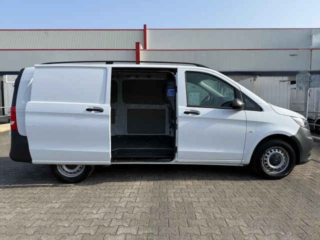 MERCEDES-BENZ VITO 116 CDI L2H1 Airco / Afneembare trekhaak (2500KG), Cruise, Navi, Parkeersensoren, VDW Cars, Enschede