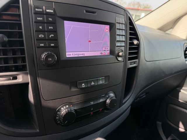 MERCEDES-BENZ VITO 116 CDI L2H1 Airco / Afneembare trekhaak (2500KG), Cruise, Navi, Parkeersensoren, VDW Cars, Enschede