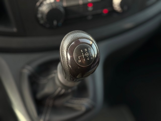 MERCEDES-BENZ VITO 116 CDI L2H1 Airco / Afneembare trekhaak (2500KG), Cruise, Navi, Parkeersensoren, VDW Cars, Enschede