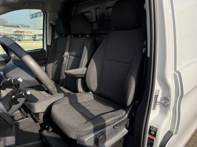 MERCEDES-BENZ VITO 116 CDI L2H1 Airco / Afneembare trekhaak (2500KG), Cruise, Navi, Parkeersensoren, VDW Cars, Enschede