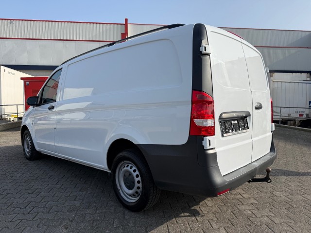 MERCEDES-BENZ VITO 116 CDI L2H1 Airco / Afneembare trekhaak (2500KG), Cruise, Navi, Parkeersensoren, VDW Cars, Enschede