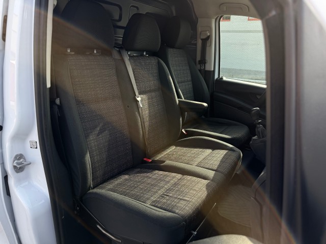 MERCEDES-BENZ VITO 116 CDI L2H1 Airco / Afneembare trekhaak (2500KG), Cruise, Navi, Parkeersensoren, VDW Cars, Enschede