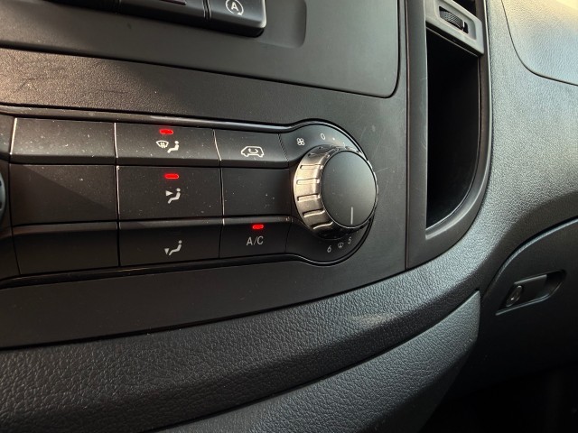MERCEDES-BENZ VITO 116 CDI L2H1 Airco / Afneembare trekhaak (2500KG), Cruise, Navi, Parkeersensoren, VDW Cars, Enschede