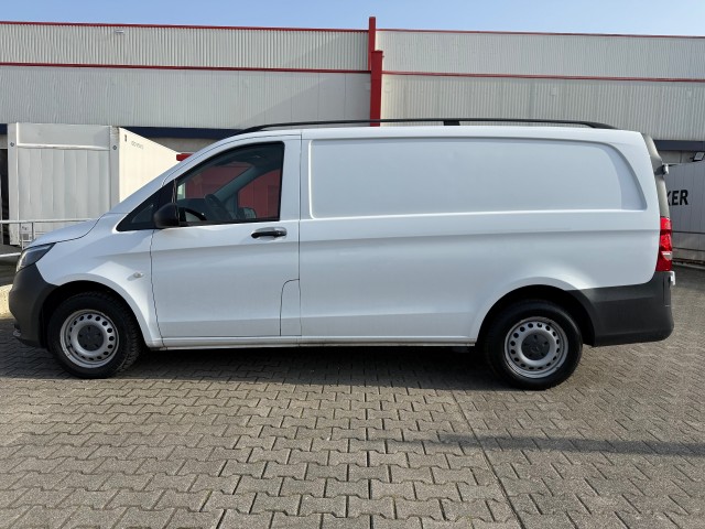 MERCEDES-BENZ VITO 116 CDI L2H1 Airco / Afneembare trekhaak (2500KG), Cruise, Navi, Parkeersensoren, VDW Cars, Enschede