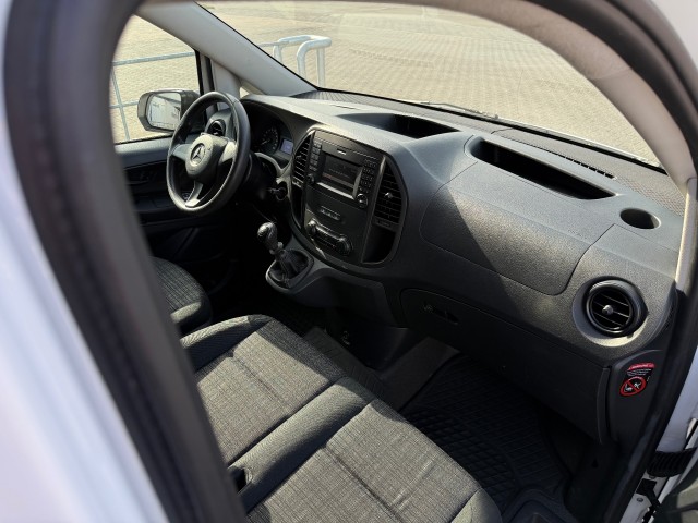MERCEDES-BENZ VITO 116 CDI L2H1 Airco / Afneembare trekhaak (2500KG), Cruise, Navi, Parkeersensoren, VDW Cars, Enschede