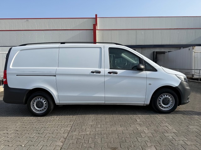 MERCEDES-BENZ VITO 116 CDI L2H1 Airco / Afneembare trekhaak (2500KG), Cruise, Navi, Parkeersensoren, VDW Cars, Enschede