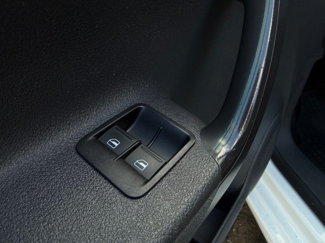 VOLKSWAGEN CADDY 1.6 TDI L1H1 Airco / Recent onderhouden / Volledig tussenschot, VDW Cars, Enschede