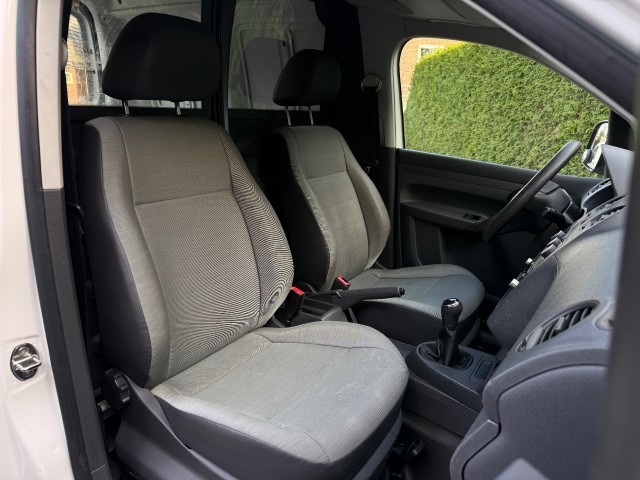 VOLKSWAGEN CADDY 1.6 TDI L1H1 Airco / Recent onderhouden / Volledig tussenschot, VDW Cars, Enschede