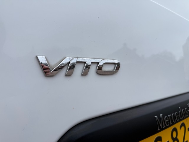 MERCEDES-BENZ VITO 111CDI Lang / Airco / Apple CarPlay / Trekhaak / Navi , VDW Cars, Enschede