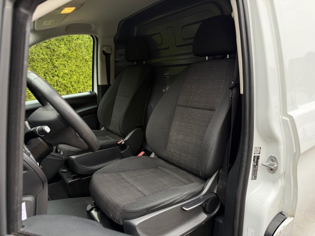 MERCEDES-BENZ VITO 111CDI Lang / Airco / Apple CarPlay / Trekhaak / Navi , VDW Cars, Enschede