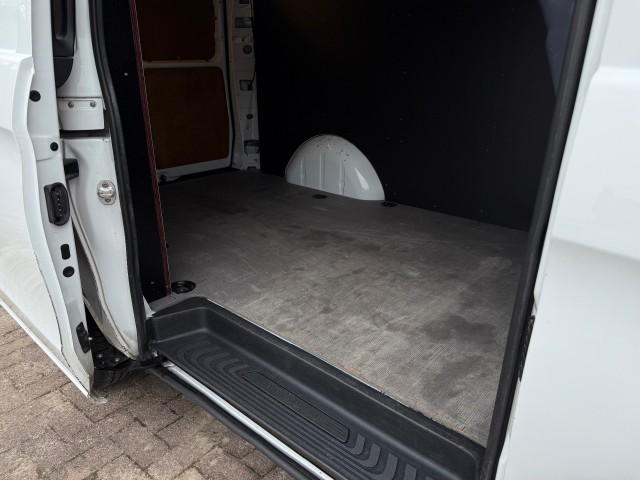 MERCEDES-BENZ VITO 111CDI Lang / Airco / Apple CarPlay / Trekhaak / Navi , VDW Cars, Enschede