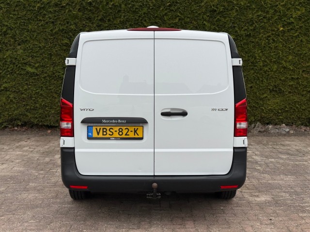 MERCEDES-BENZ VITO 111CDI Lang / Airco / Apple CarPlay / Trekhaak / Navi , VDW Cars, Enschede