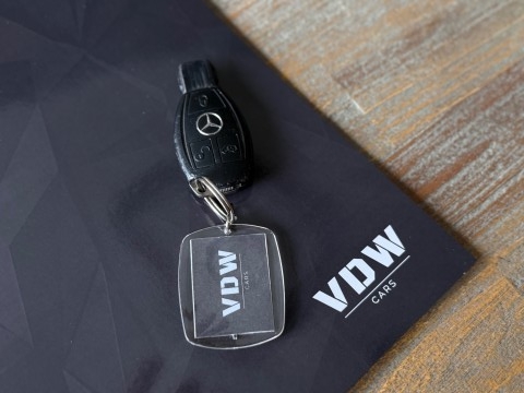 MERCEDES-BENZ VITO 111CDI Lang / Airco / Cruise / Camera / Navi / Parkeersensoren / Trekhaak, VDW Cars, Enschede