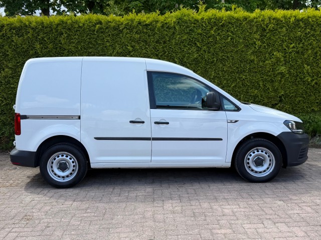 VOLKSWAGEN CADDY 1.6 TDI L1H1 Airco / Trekhaak / 100% Dealer onderhouden / Parkeersensoren, VDW Cars, Enschede