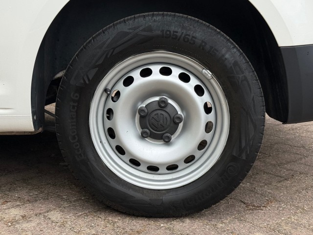 VOLKSWAGEN CADDY 1.6 TDI L1H1 Airco / Trekhaak / 100% Dealer onderhouden / Parkeersensoren, VDW Cars, Enschede