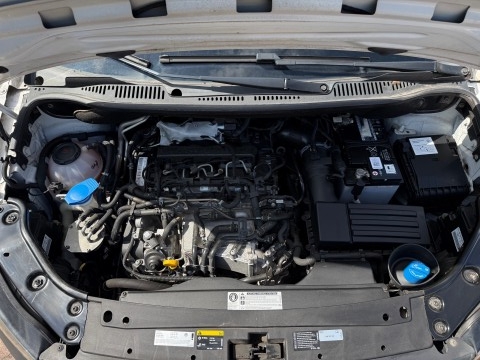 VOLKSWAGEN CADDY 1.6 TDI L1H1 Airco / Trekhaak / 100% Dealer onderhouden / Parkeersensoren, VDW Cars, Enschede