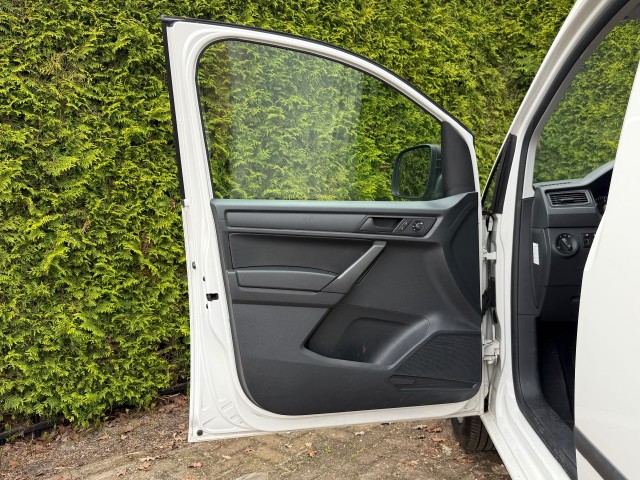 VOLKSWAGEN CADDY 2.0 TDI L1H1 Airco / Trekhaak / 100% Dealer onderhouden / Parkeersensoren, VDW Cars, Enschede
