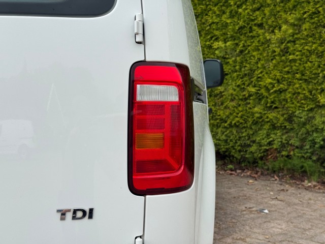 VOLKSWAGEN CADDY 2.0 TDI L1H1 Airco / Trekhaak / 100% Dealer onderhouden / Parkeersensoren, VDW Cars, Enschede