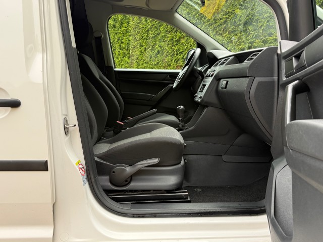 VOLKSWAGEN CADDY 2.0 TDI L1H1 Airco / Trekhaak / 100% Dealer onderhouden / Parkeersensoren, VDW Cars, Enschede