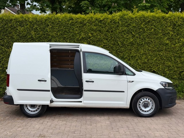 VOLKSWAGEN CADDY 2.0 TDI L1H1 Airco / Trekhaak / 100% Dealer onderhouden / Parkeersensoren, VDW Cars, Enschede