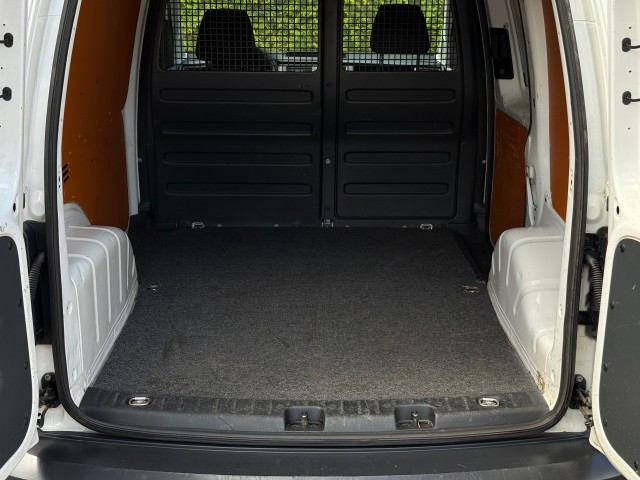 VOLKSWAGEN CADDY 1.6 TDI L1H1 Airco / Trekhaak / Standkachel / Nieuwe APK, VDW Cars, Enschede