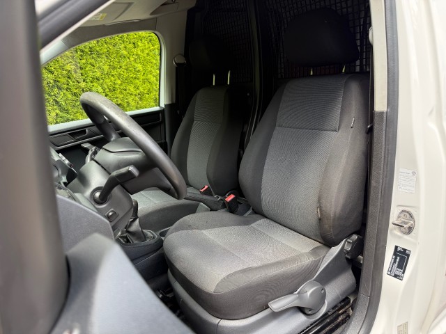 VOLKSWAGEN CADDY 1.6 TDI L1H1 Airco / Trekhaak / Standkachel / Nieuwe APK, VDW Cars, Enschede