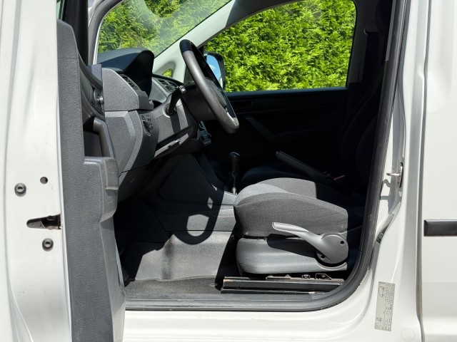 VOLKSWAGEN CADDY 2.0 TDI L1H1 Airco / Cruise / APK 06-2027, VDW Cars, Enschede