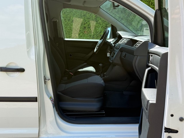 VOLKSWAGEN CADDY 2.0 TDI L1H1 Airco / Cruise / APK 06-2027, VDW Cars, Enschede