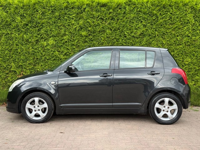 SUZUKI SWIFT 1.3 GLS Airco / Stoelverwarming / APK 2027 / 2 sleutels, VDW Cars, Enschede
