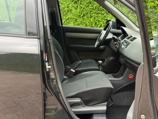 SUZUKI SWIFT 1.3 GLS Airco / Stoelverwarming / APK 2027 / 2 sleutels, VDW Cars, Enschede