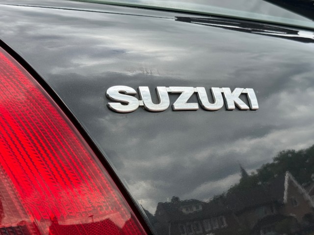 SUZUKI SWIFT 1.3 GLS Airco / Stoelverwarming / APK 2027 / 2 sleutels, VDW Cars, Enschede