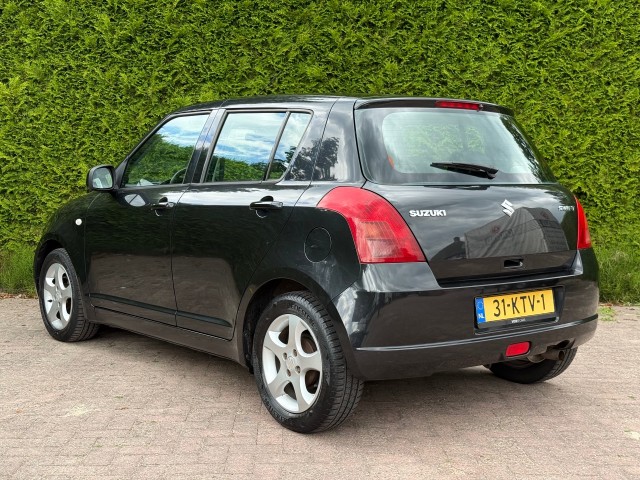 SUZUKI SWIFT 1.3 GLS Airco / Stoelverwarming / APK 2027 / 2 sleutels, VDW Cars, Enschede
