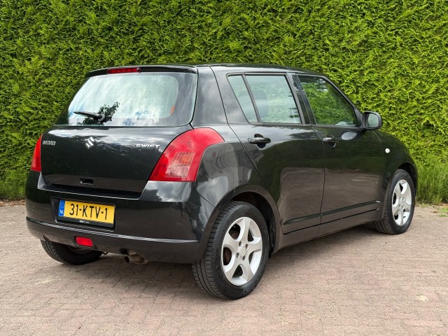 SUZUKI SWIFT 1.3 GLS Airco / Stoelverwarming / APK 2027 / 2 sleutels, VDW Cars, Enschede