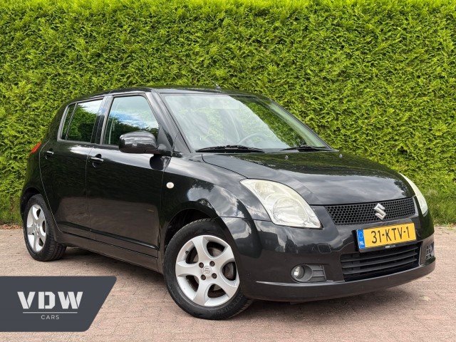 Suzuki Swift - 1.3 GLS Airco / Stoelverwarming / APK 2027 / 2 sleutels